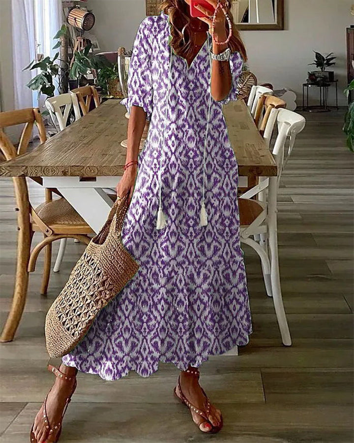 Lina – Gemustertes Maxi-Kleid mit V-Ausschnitt