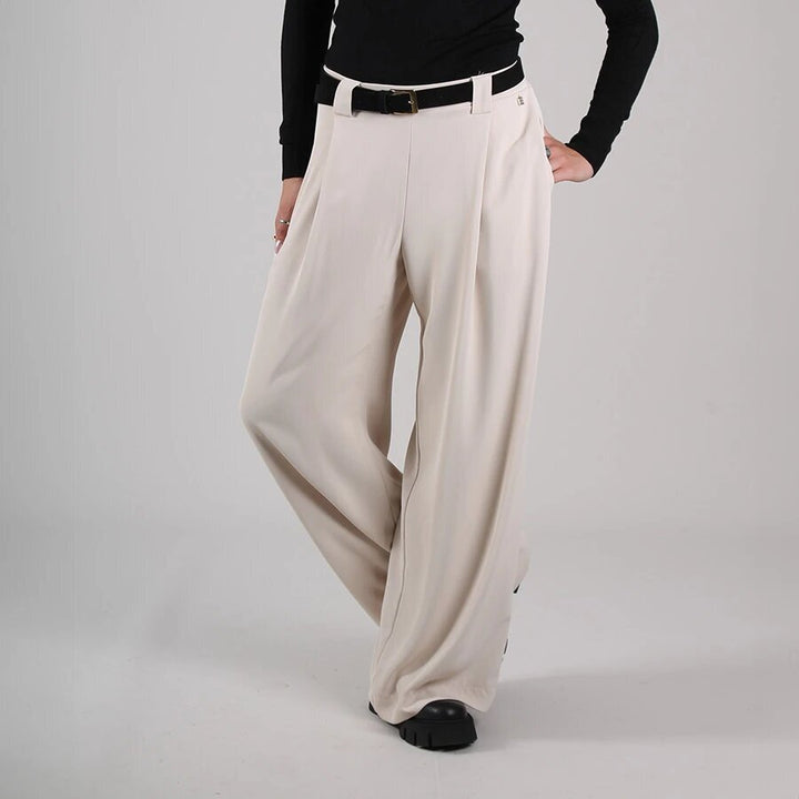 Damenhose mit weitem Bein und hoher Taille