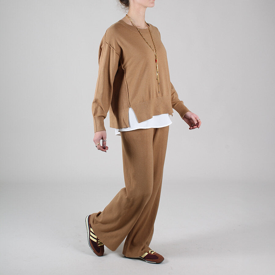 Damenanzug mit Rundhalsausschnitt und elastischer Palazzo-Hose