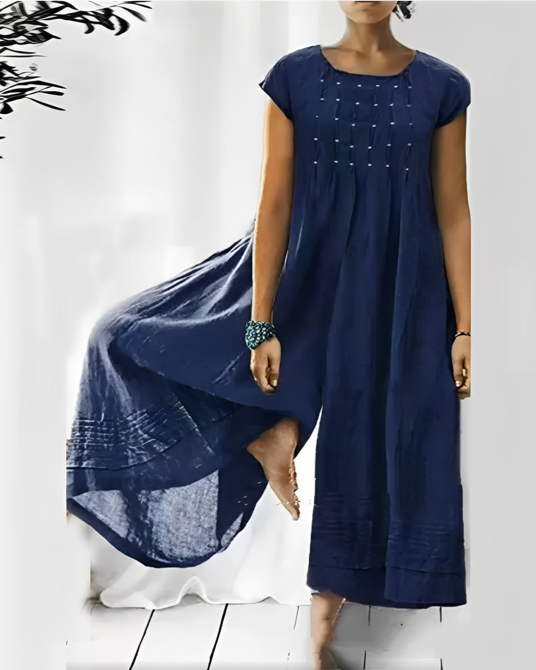 Claudia - Stilvoller Damen-Jumpsuit mit kurzen Ärmeln