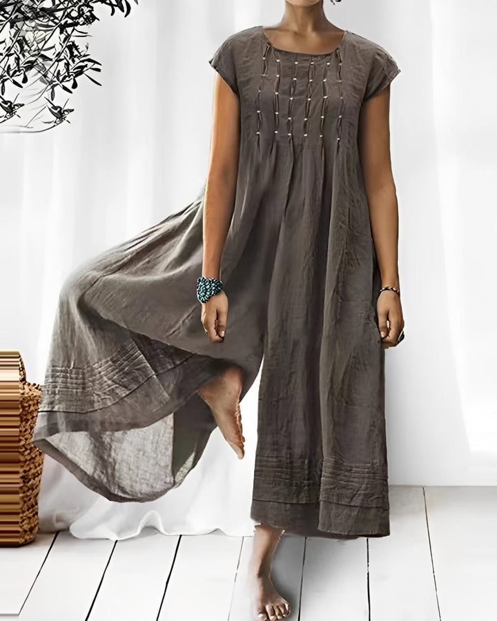 Claudia - Stilvoller Damen-Jumpsuit mit kurzen Ärmeln