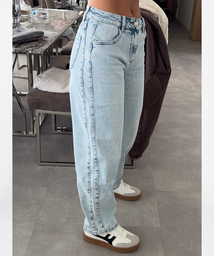 Barrel Jeans Saralena Hellblau Ladypolitan ♡