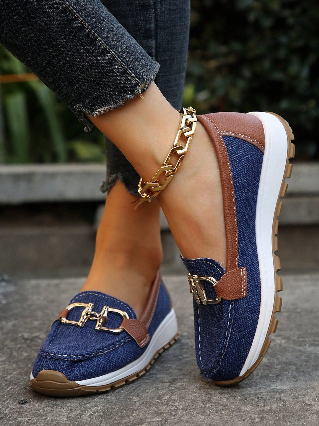 Loafers Damen mit Zierschnalle