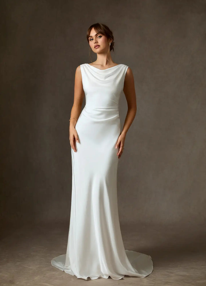 Elastisches Satin-Brautkleid mit ausgestelltem Rock