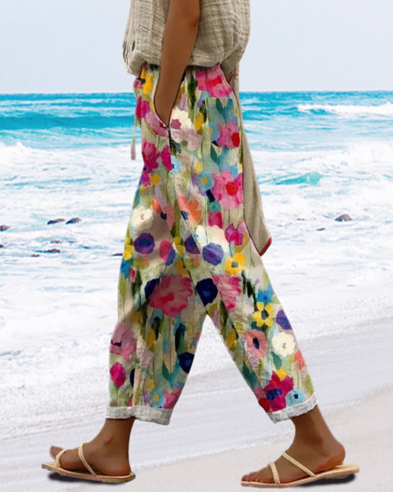 Selma – Breite Blumenhose mit stilisiertem Druck