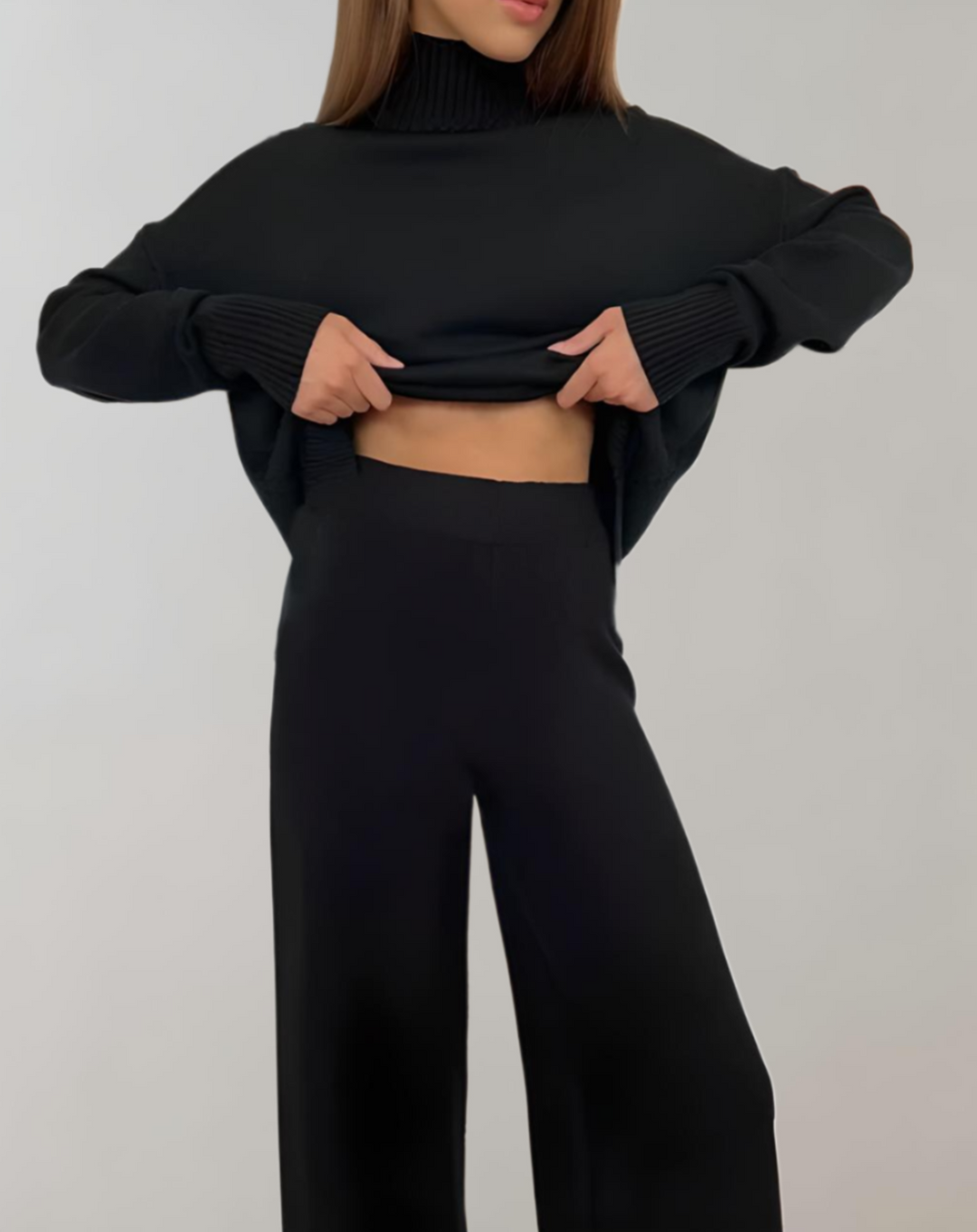2-teiliges Set aus lockerem Strickpulli mit Rollkragen und weit geschnittener Hose