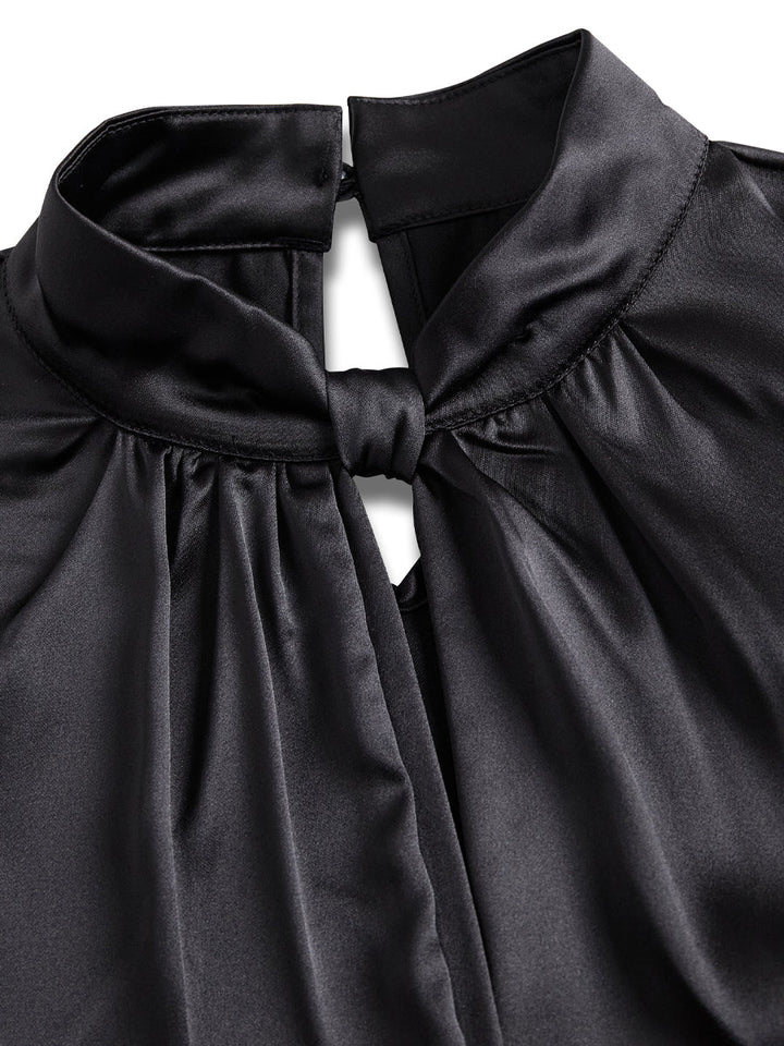 Weiße Satinbluse für Damen | Schlüssellochausschnitt