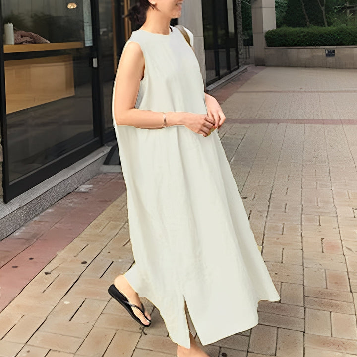 Carly - Luftiges, ärmelloses Damenplisseekleid