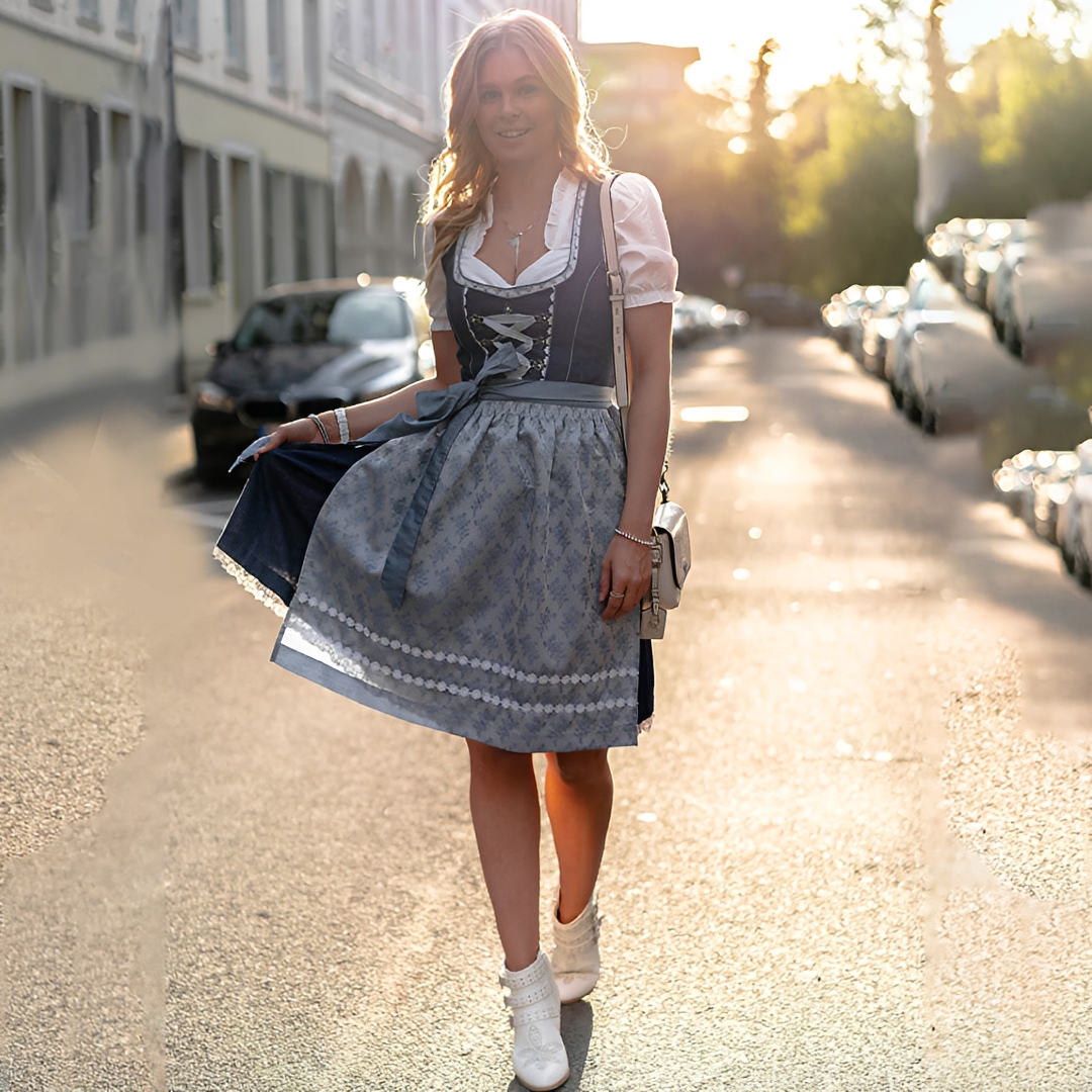 Ferma - Ein elegantes und stilvolles Frauenkleid