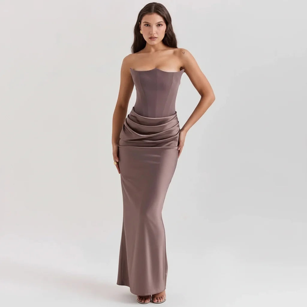 Sloane Dress – Trägerloses Korsett-Maxikleid aus Satin