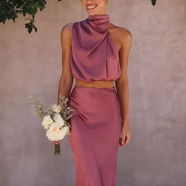 Damen-Set mit Maxirock aus Satin und hochgeschlossenem Oberteil