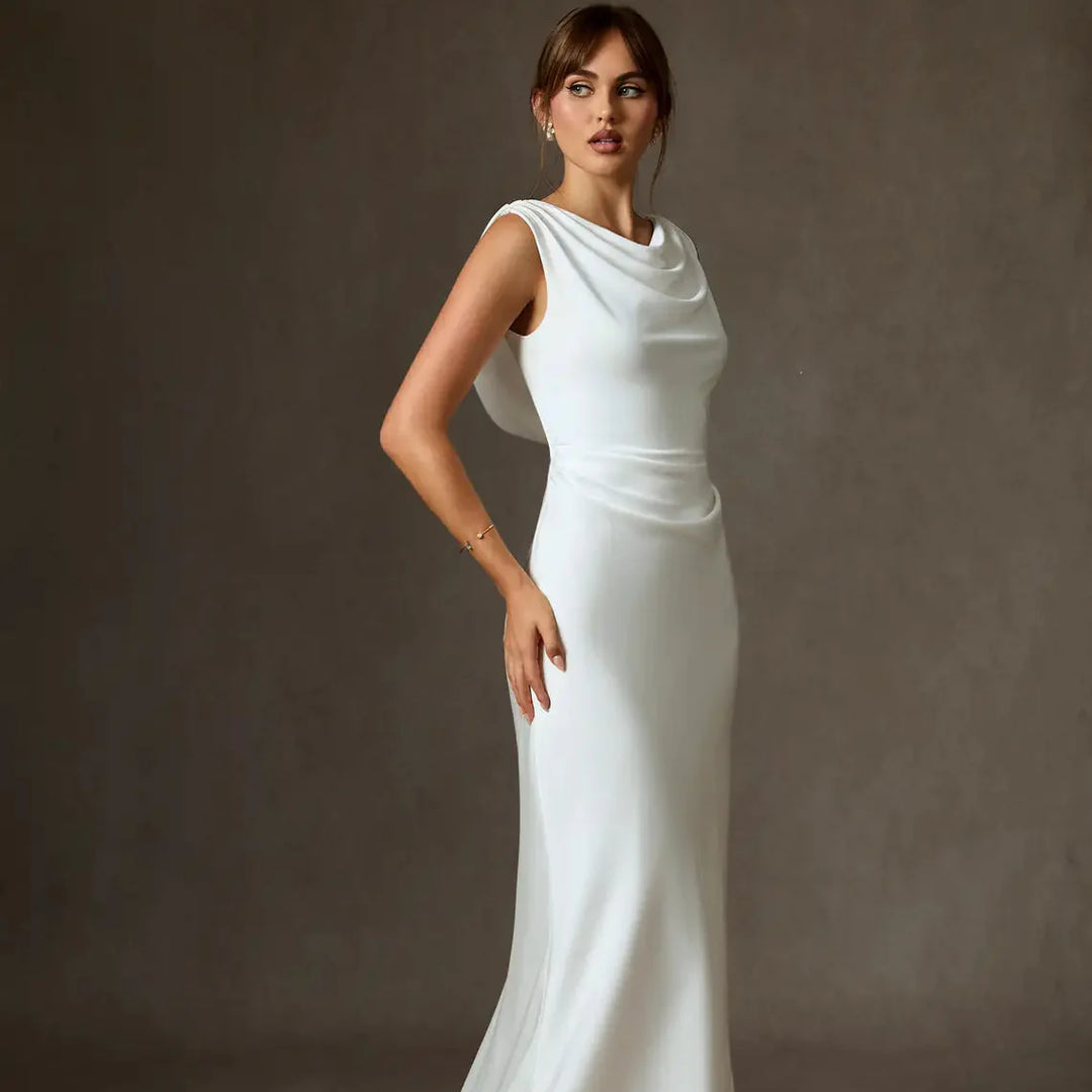 Elastisches Satin-Brautkleid mit ausgestelltem Rock