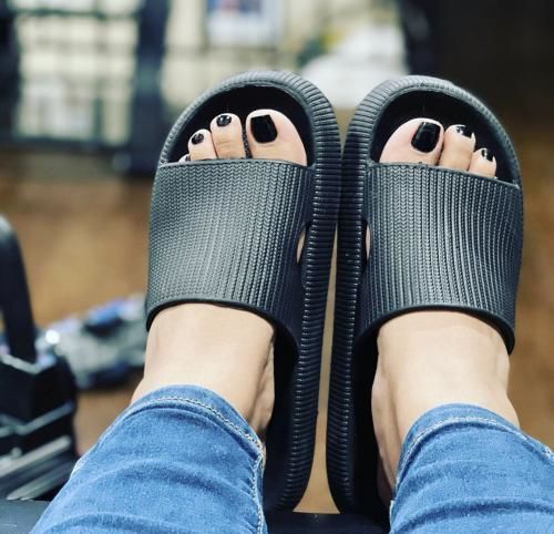 Badslipper für Damen und Herren mit dicker Sohle