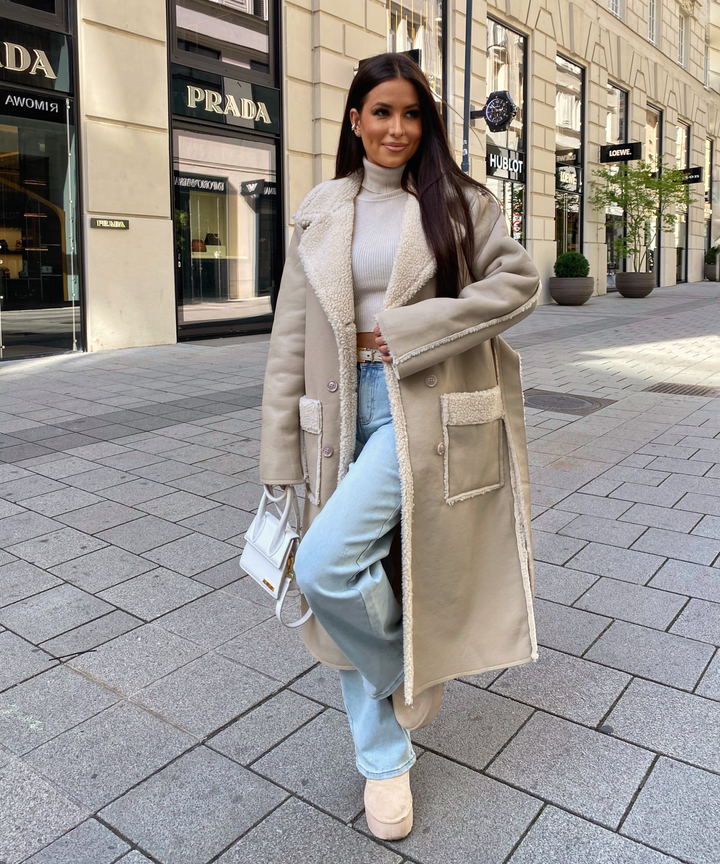 Fellmantel Livia Beige Ladypolitan ♡
