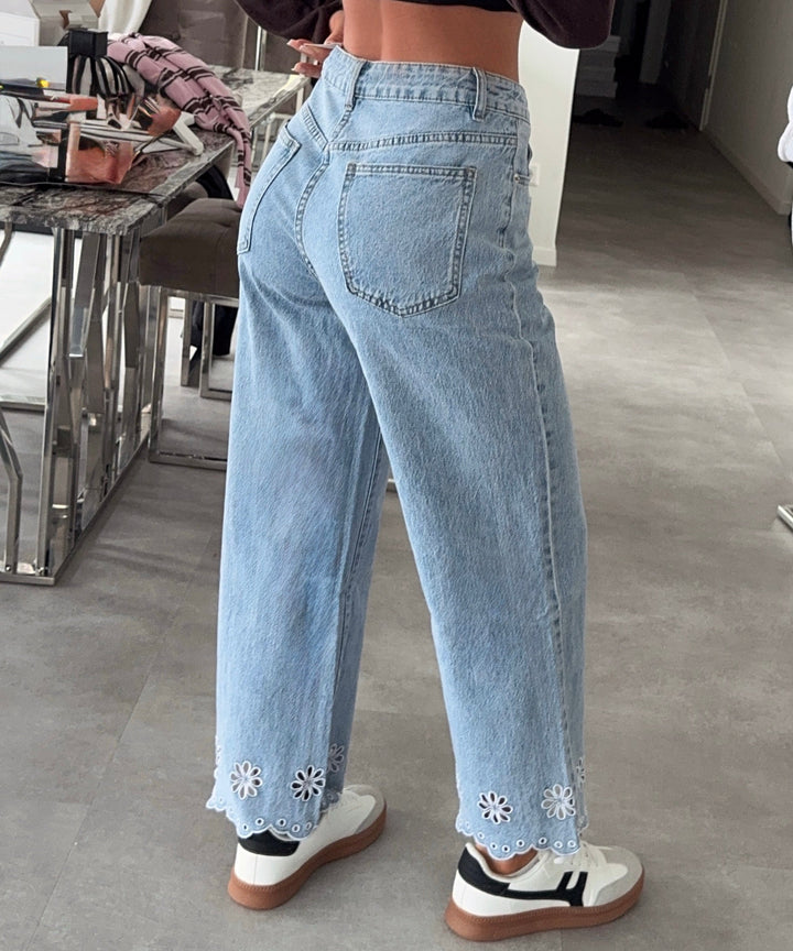 Stretch Straight Leg Jeans Umena Hellblau Ladypolitan ♡
