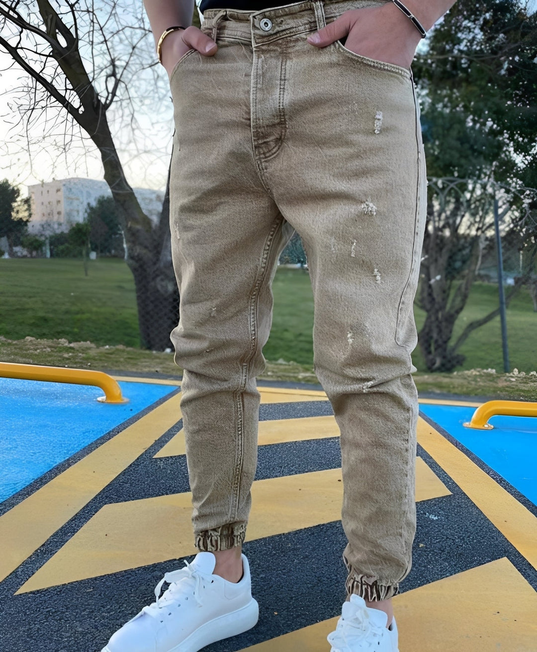 Andre - Modische Herren-Jeans im Slim-Fit mit Rissen