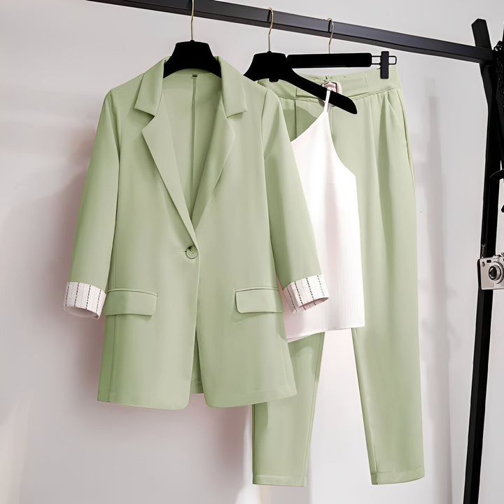 Paula - stilvolles Dreiteiler-Blazer-Set für Damen