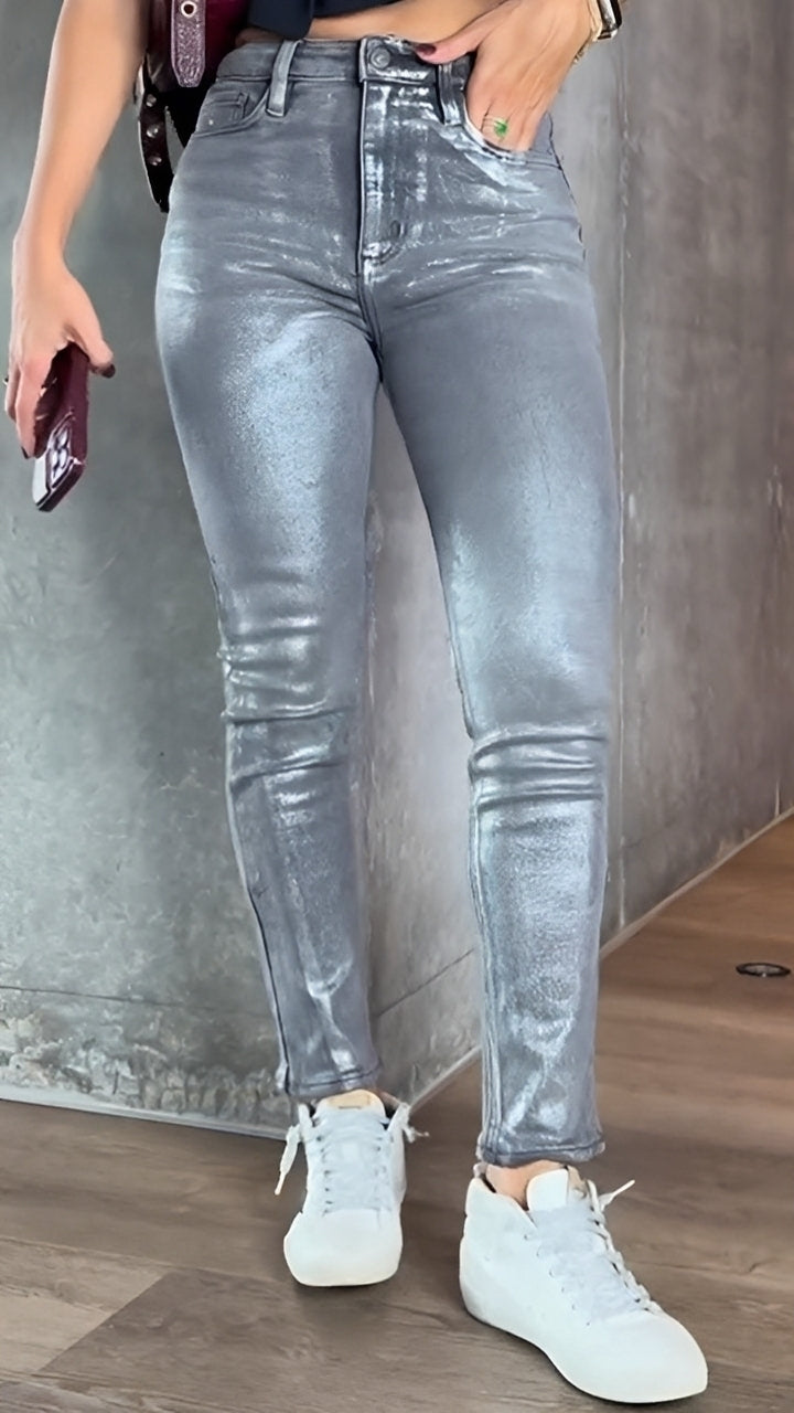 Bethany - Stilvolle, glänzende Skinny Jeans für Damen