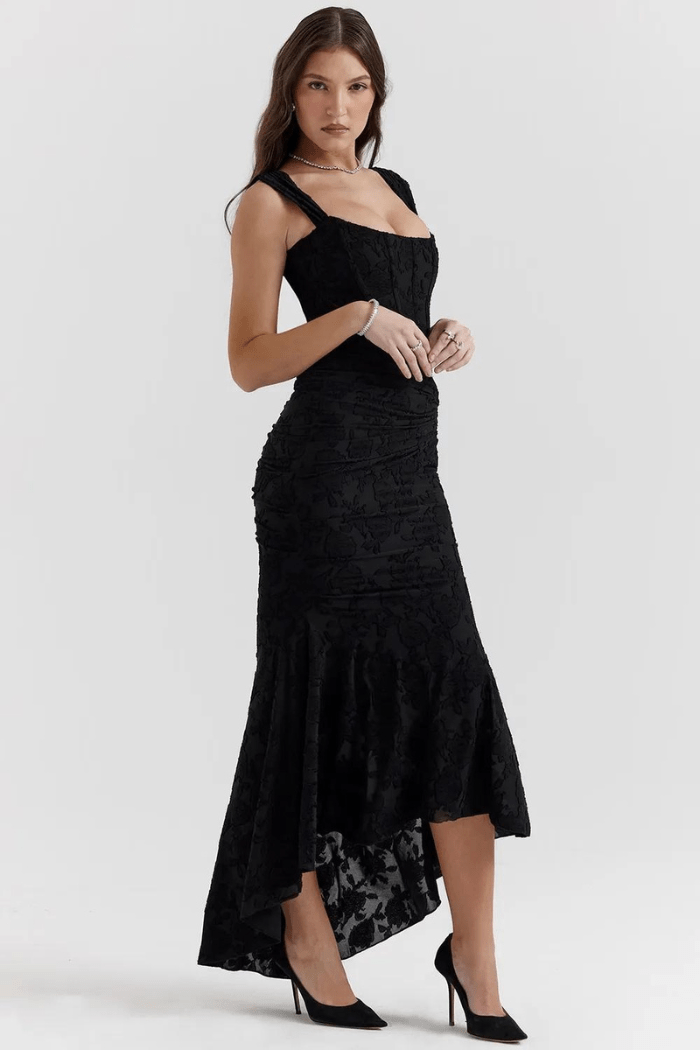 Arabella Kleid – Elegantes Korsett-Maxikleid mit Rüschen