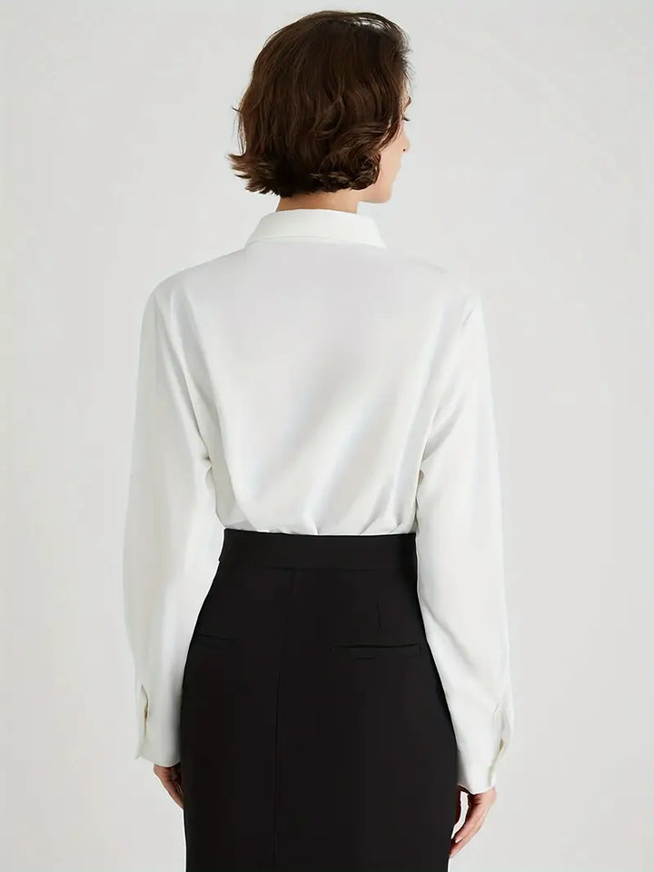 Reamina - Damenbluse mit luxuriösem und asymmetrischem Kragen