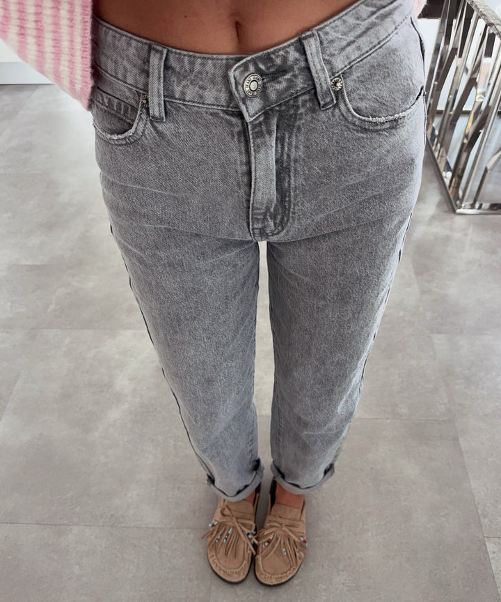 Stretch Mom Jeans Leava Grau Ladypolitan ♡