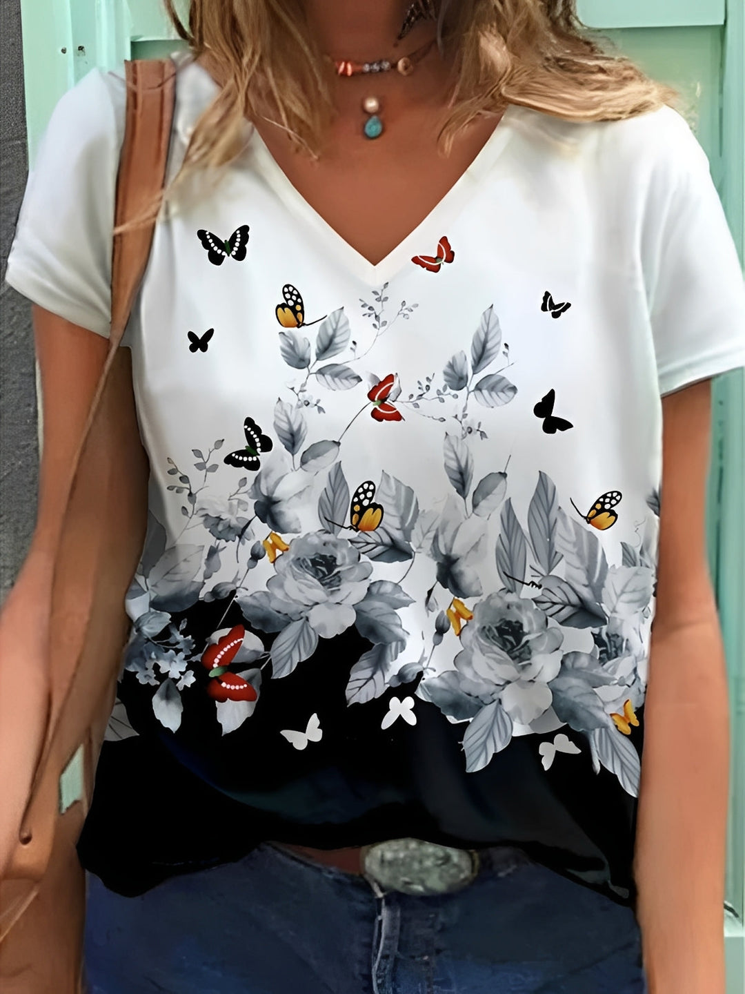 Niki - Stilvolles Damenoberteil mit Blumendesign