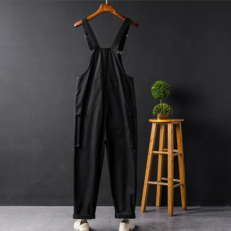 Gartenoverall mit verstellbaren Trägern