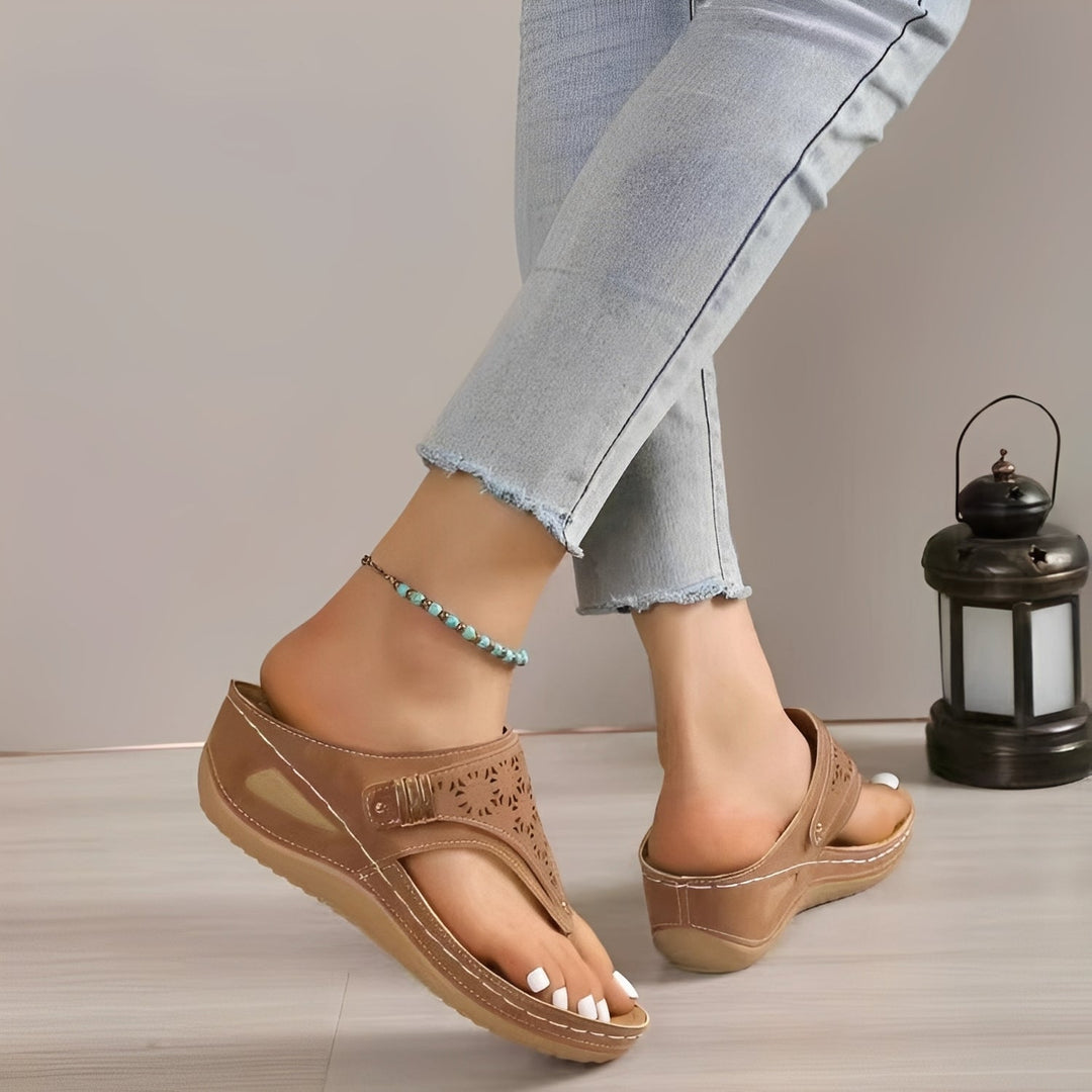 Jamie - Lässige Römer-Sandalen mit Keilabsatz für Damen