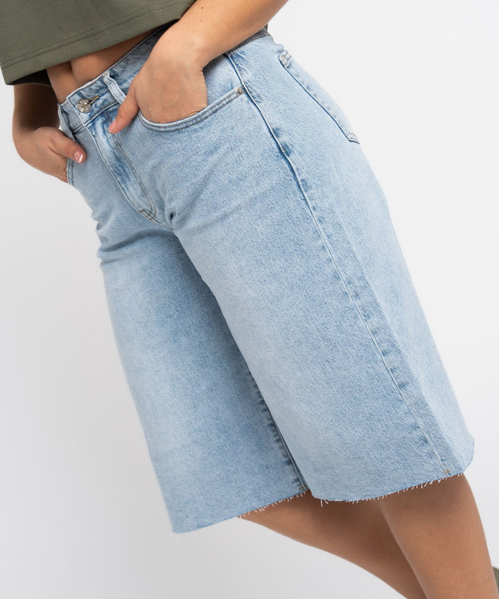 Stretch Bermuda Shorts Stia Hellblau Ladypolitan ♡