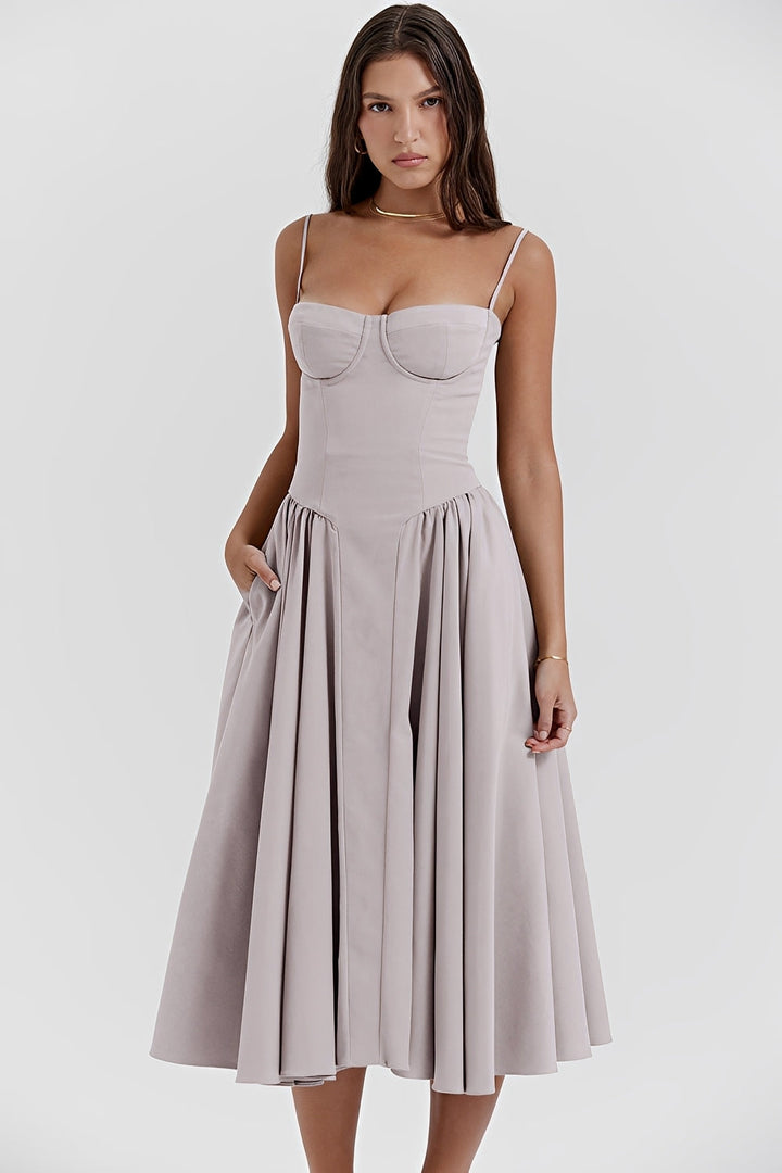 Bonnie - Lässiges, rückenfreies Sling-Kleid für Damen