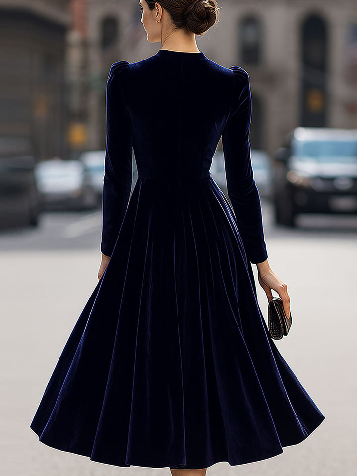 Damen-Midi-Kleid aus marineblauem Samt mit langen Ärmeln