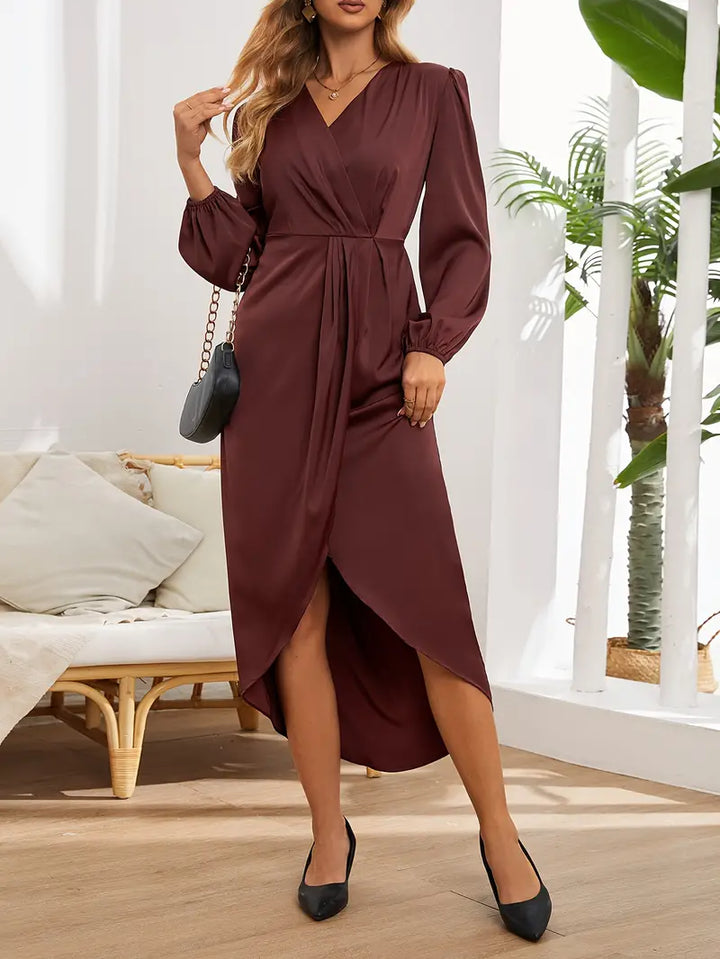 Clara – Elegantes Midi-Wickelkleid