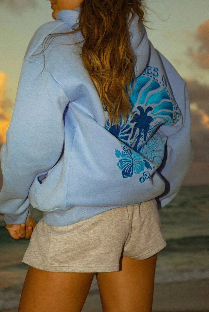 Abigail - Bestickter Hoodie mit tropischem Flair