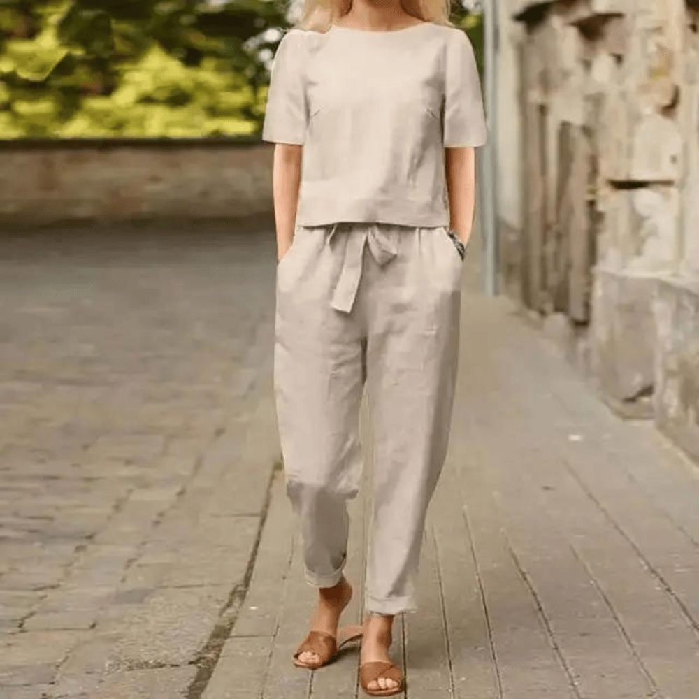 Anna | Elegantes und bequemes Outfit 0