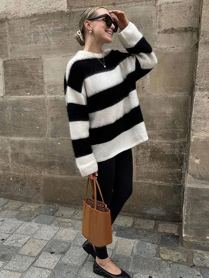 Annabelle - Langer ausgestellter Strickpullover