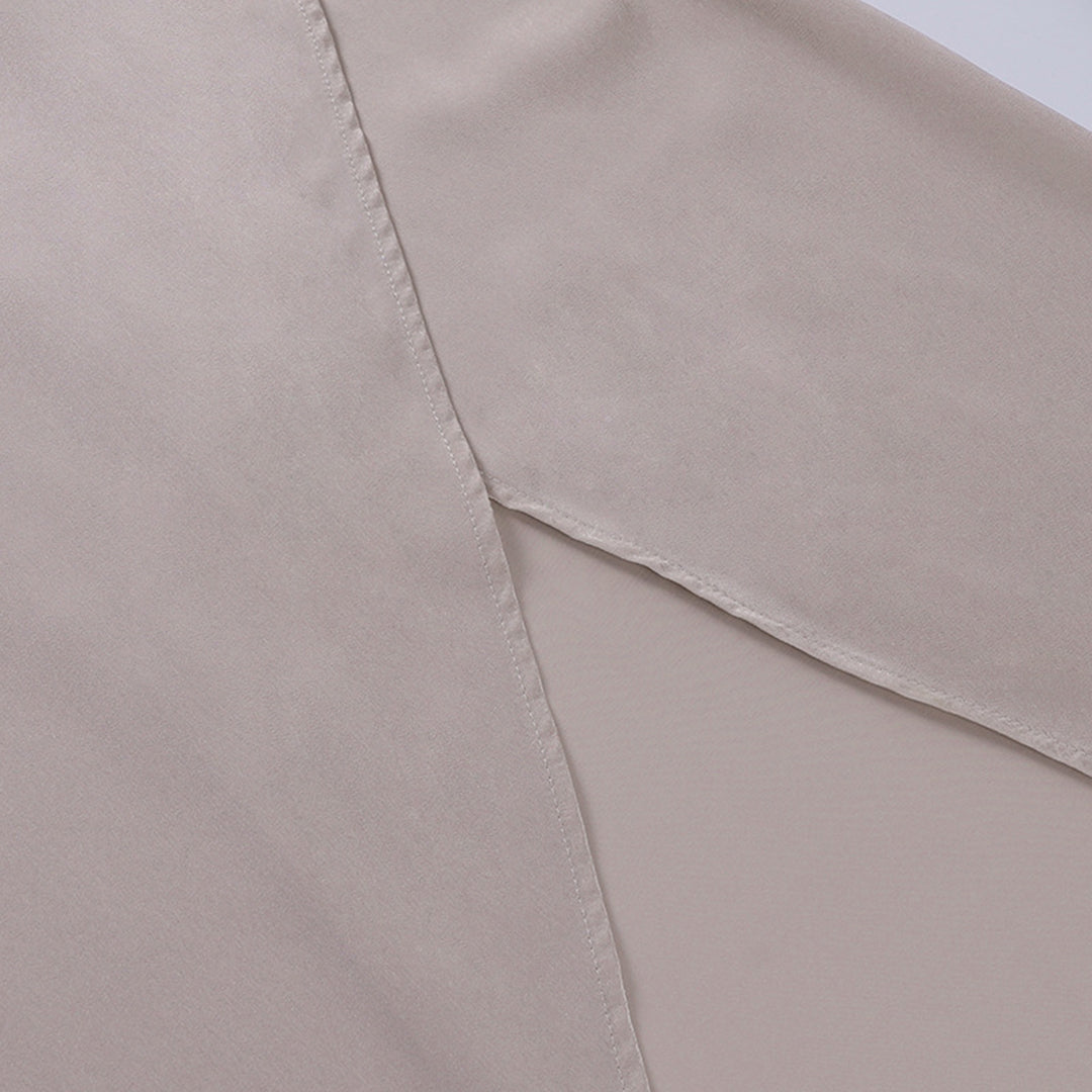 Ärmelloses Maxikleid mit V-Ausschnitt und Schlitzen