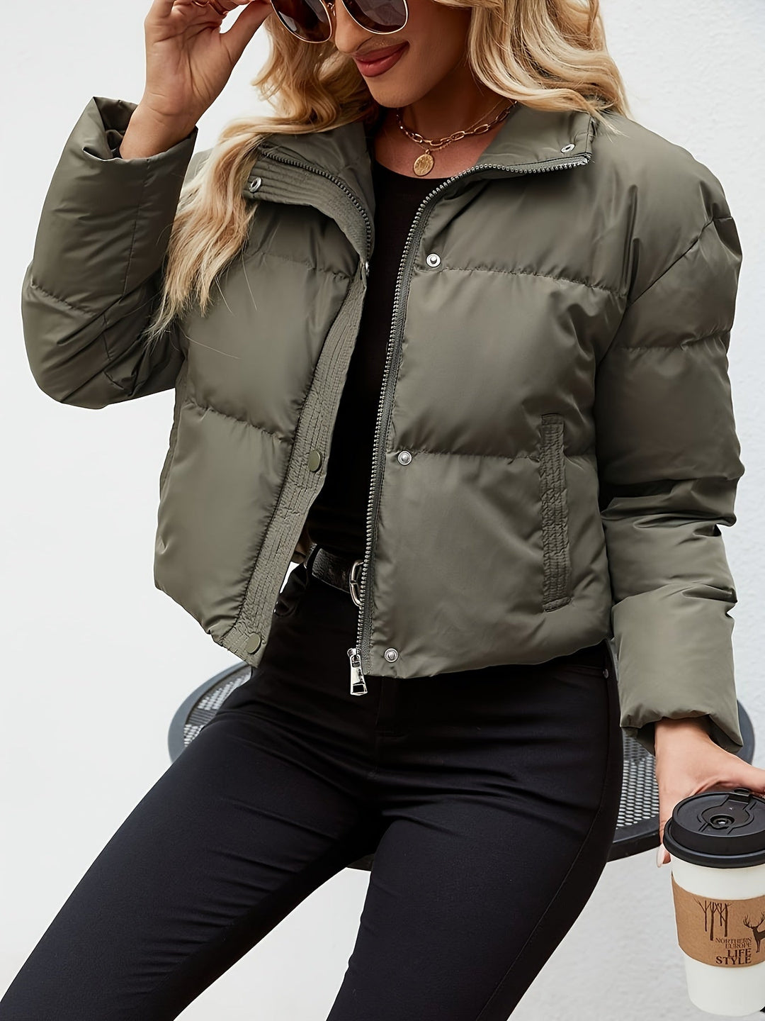 Autumn - Stilvoller marineblauer Zip-Up-Puffermantel
