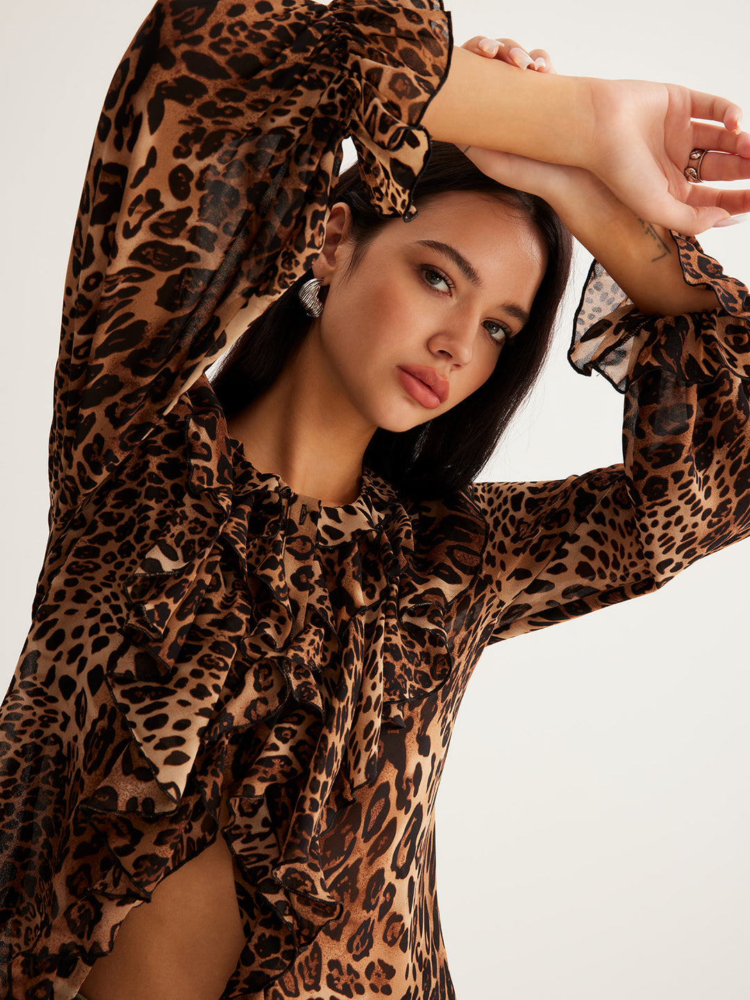 Eva | Damen Sommer Leopardenbluse Mit Rüschenkragen