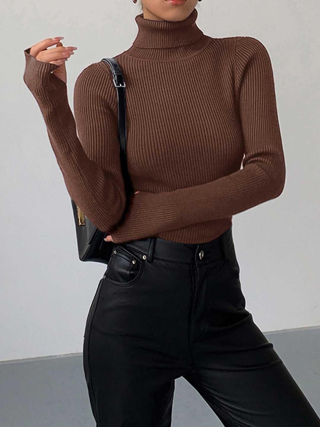 Ruby | Damen Minimalistisches Schlankes Rollkragen Top