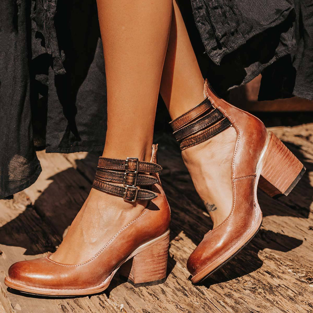 BEQUEME UND ELEGANTE STIEFELETTE