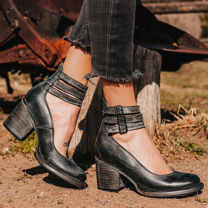 BEQUEME UND ELEGANTE STIEFELETTE