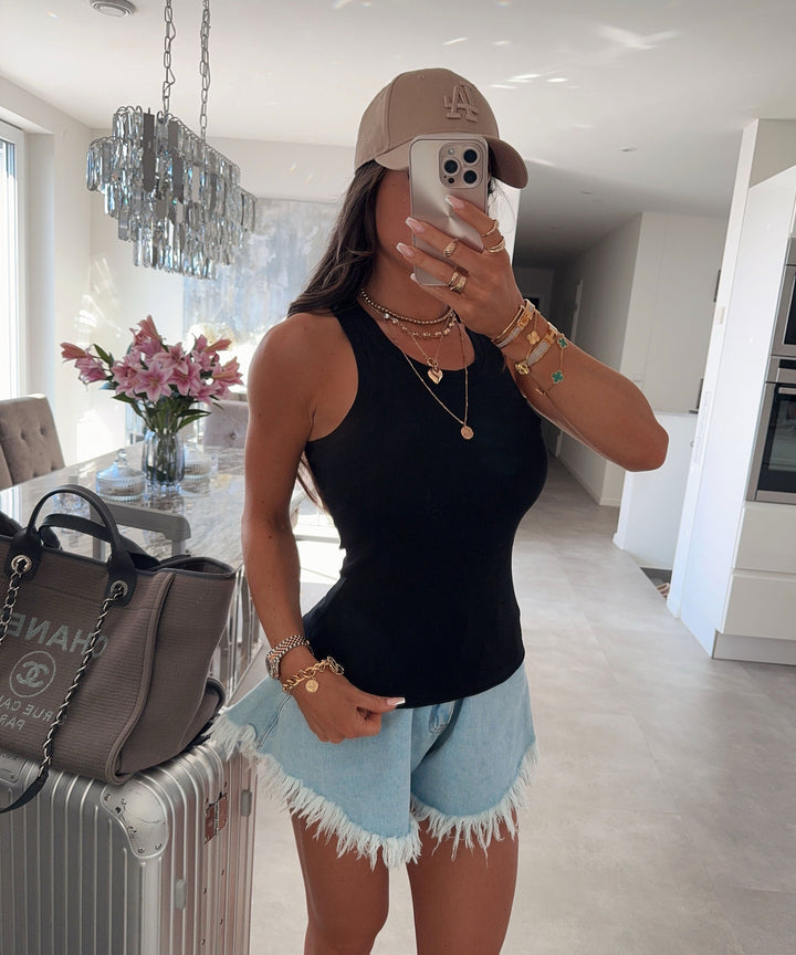 Baumwoll Top Aili Schwarz Ladypolitan ♡