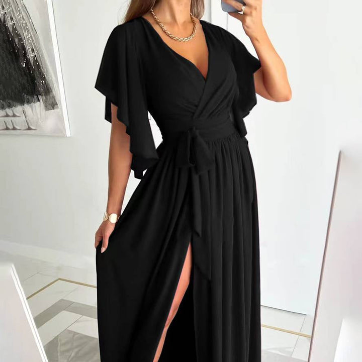 Langes Damenkleid mit V-Ausschnitt, Gürtel und Schlitz