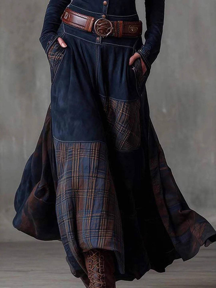Damen-Maxikleid aus Wildlederimitat mit Karomuster und Gürtel
