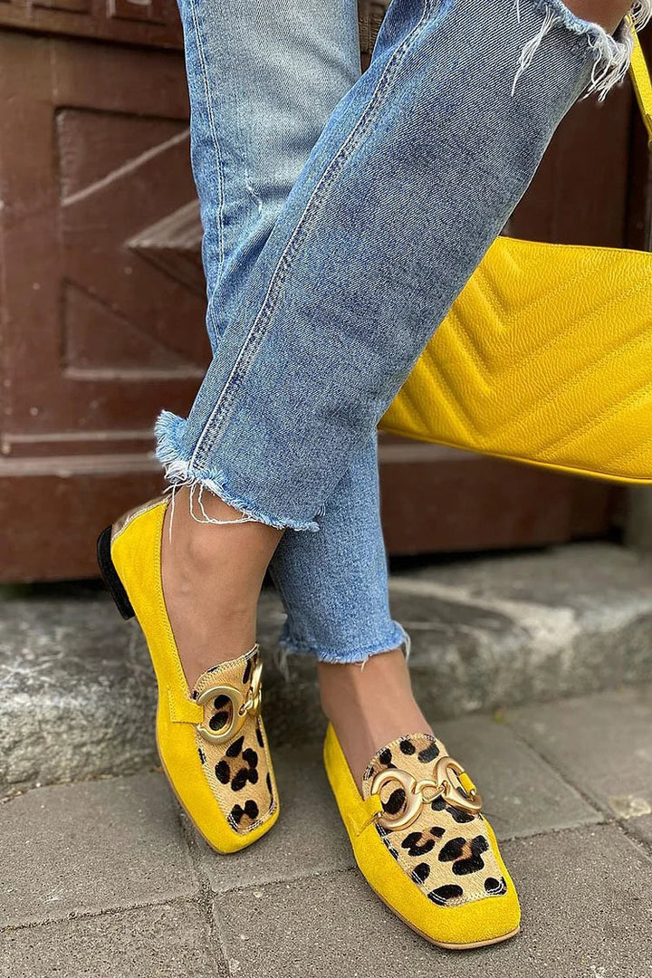 Crelon | Chic Gelber Loafer Damen mit Animal-Print 1