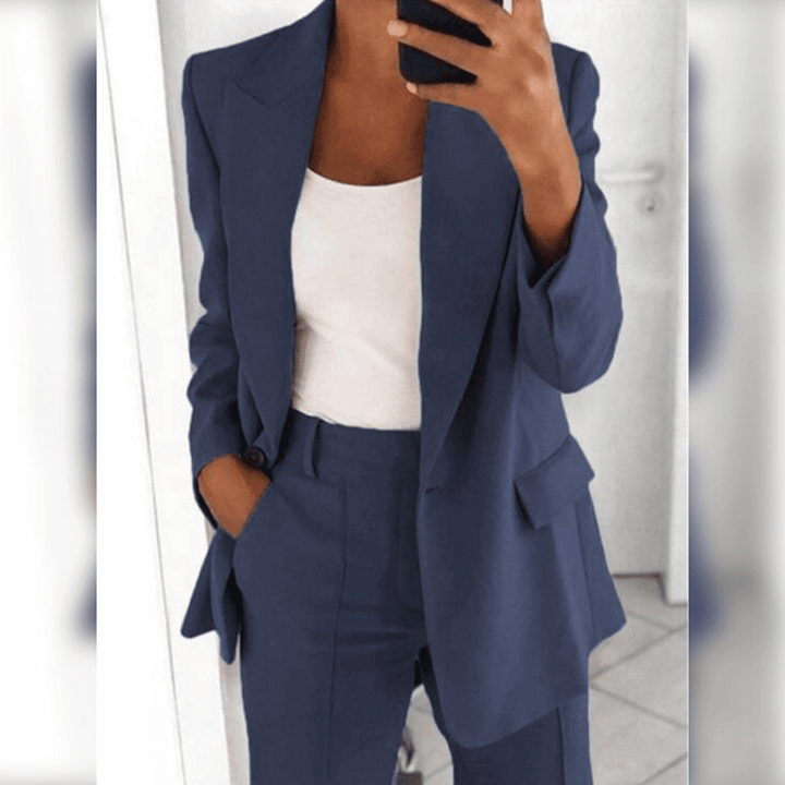 Damen Anzug | Elegantes Design | Handgefertigte Qualität | Weiche Stoffmischung