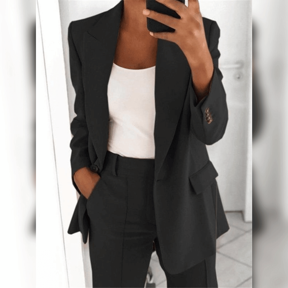Damen Anzug | Elegantes Design | Handgefertigte Qualität | Weiche Stoffmischung