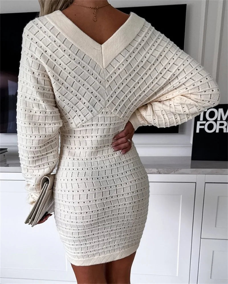 Damen Strickkleid mit V-Ausschnitt - Lozenda