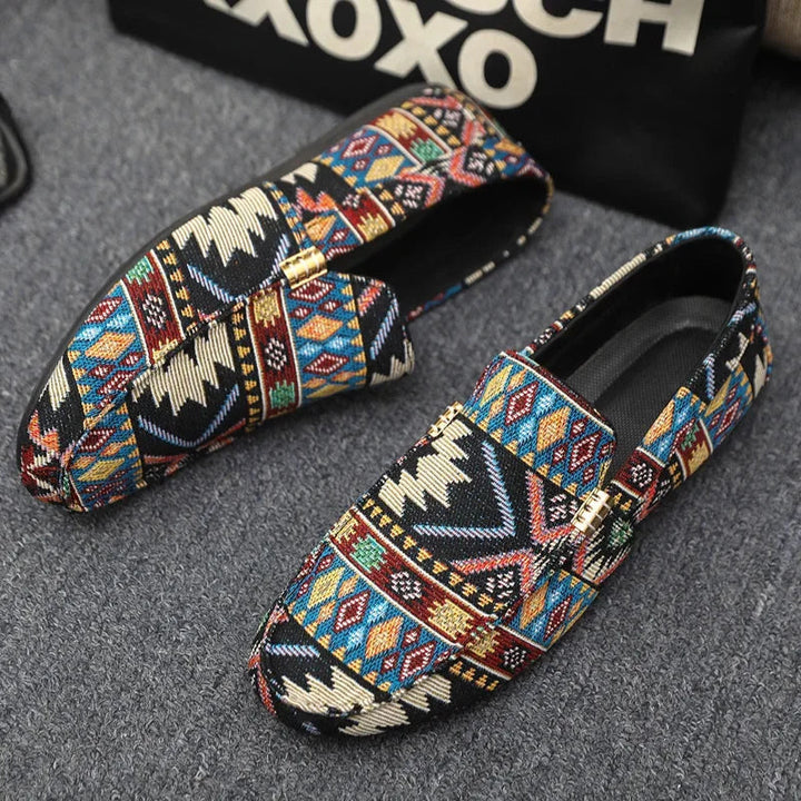 Loafer Herren | Ethno-Muster Slipper mit Golddetail & leichter Sohle