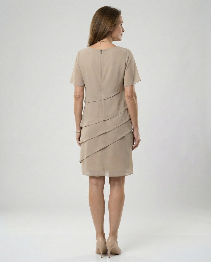 Elegantes Kleid Damen | Schlankmachender Schnitt & fließender Lagen-Look